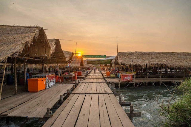 https://mdw-travel-data-us-east-1.s3.amazonaws.com/img/country/Cambodia/Kampi-Rapids/img_03.jpg