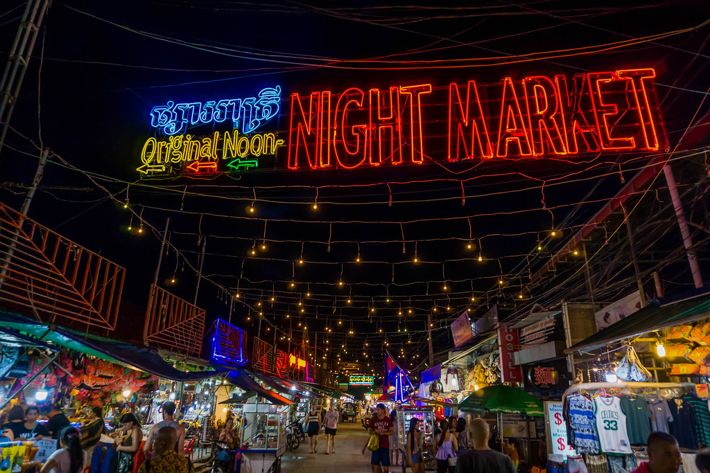 https://mdw-travel-data-us-east-1.s3.amazonaws.com/img/country/Cambodia/Kampot-Night-Market/img_01.jpg
