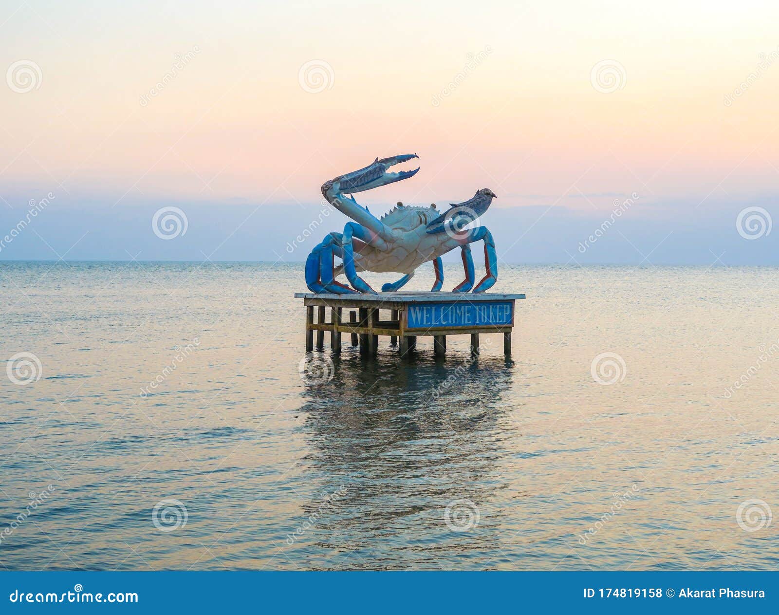 https://mdw-travel-data-us-east-1.s3.amazonaws.com/img/country/Cambodia/Kep-Crab-Statue/img_02.jpg