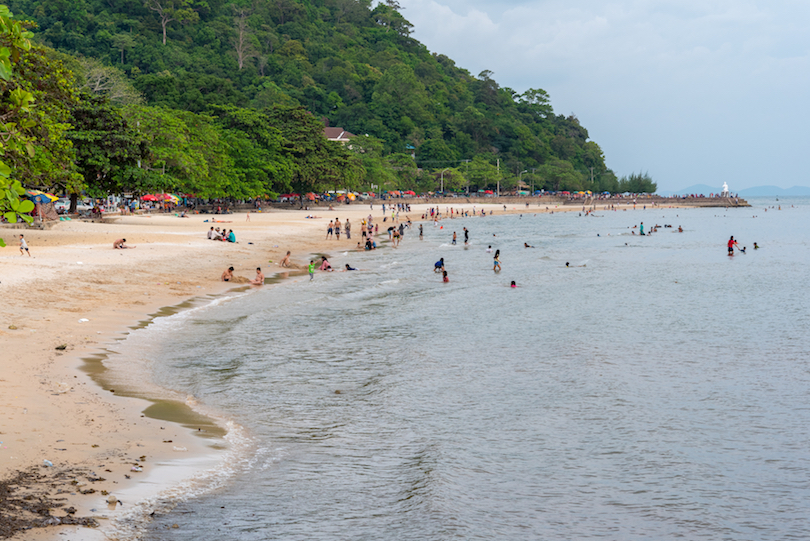 https://mdw-travel-data-us-east-1.s3.amazonaws.com/img/country/Cambodia/Kep-White-Sand-Beach/img_02.jpg