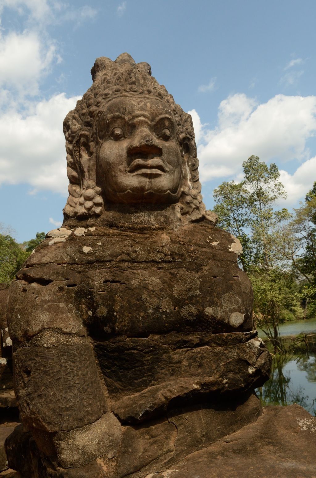 https://mdw-travel-data-us-east-1.s3.amazonaws.com/img/country/Cambodia/Kg-Thom/img_04.jpg