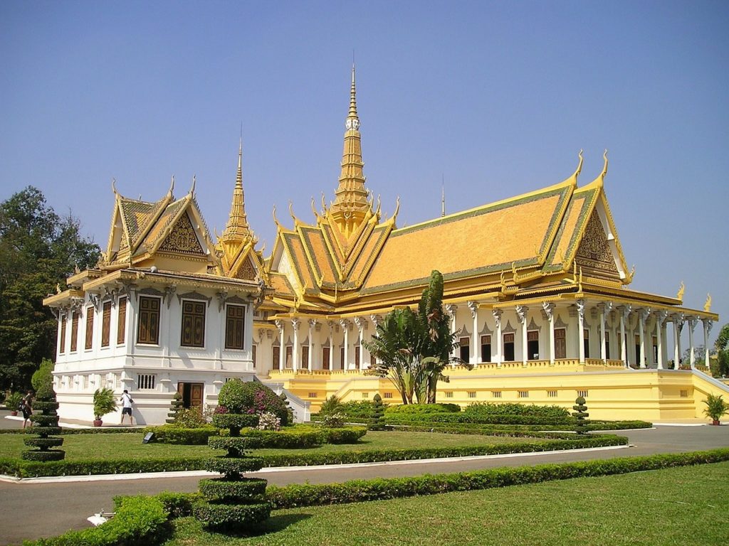 https://mdw-travel-data-us-east-1.s3.amazonaws.com/img/country/Cambodia/Koh-Ban/img_03.jpg