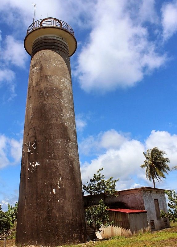 https://mdw-travel-data-us-east-1.s3.amazonaws.com/img/country/Cambodia/Koh-Rong-Light-House/img_01.jpg