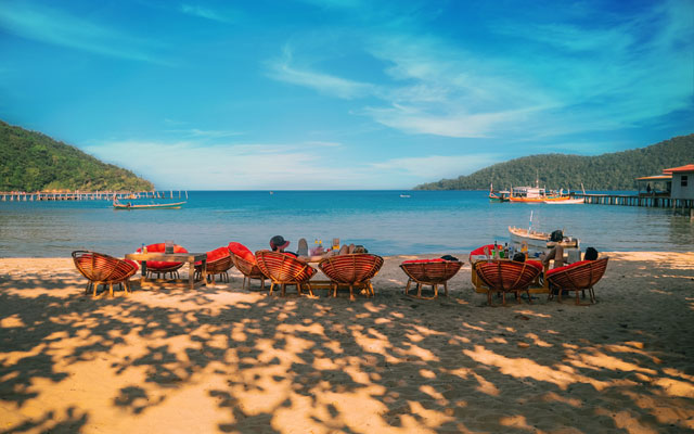 https://mdw-travel-data-us-east-1.s3.amazonaws.com/img/country/Cambodia/Koh-Rong-National-Park/img_02.jpg