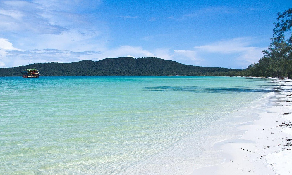 https://mdw-travel-data-us-east-1.s3.amazonaws.com/img/country/Cambodia/Koh-Sotin/img_01.jpg