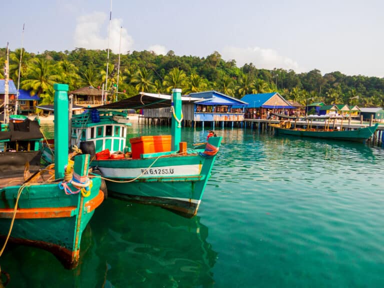 https://mdw-travel-data-us-east-1.s3.amazonaws.com/img/country/Cambodia/Koh-Sotin/img_05.jpg