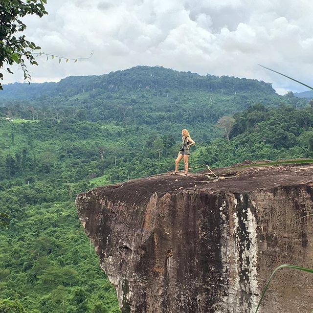 https://mdw-travel-data-us-east-1.s3.amazonaws.com/img/country/Cambodia/Kulen-Mountain/img_03.jpg