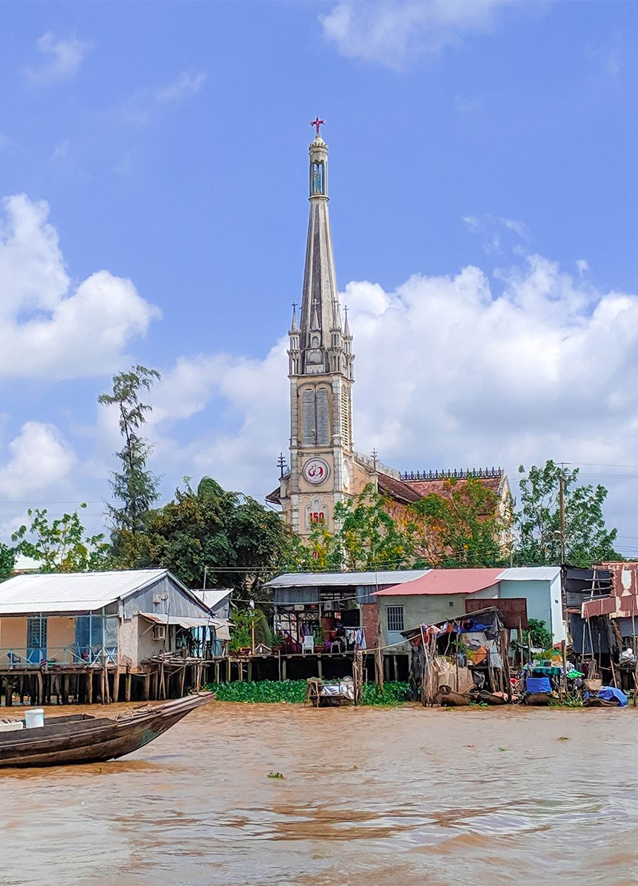 https://mdw-travel-data-us-east-1.s3.amazonaws.com/img/country/Cambodia/Mekong-River/img_03.jpg