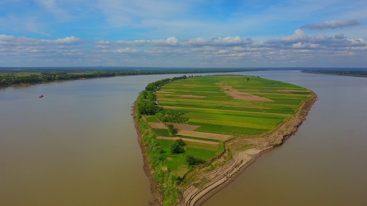 https://mdw-travel-data-us-east-1.s3.amazonaws.com/img/country/Cambodia/Mem-Chaung-Mountain/img_02.jpg