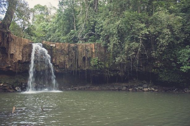 https://mdw-travel-data-us-east-1.s3.amazonaws.com/img/country/Cambodia/Monorom-Falls/img_01.jpg