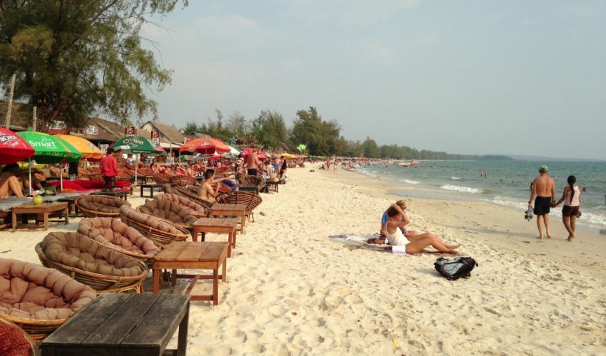 https://mdw-travel-data-us-east-1.s3.amazonaws.com/img/country/Cambodia/Otres-Beach/img_03.jpg