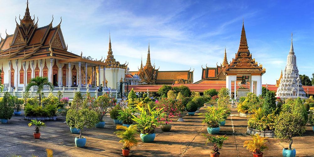 https://mdw-travel-data-us-east-1.s3.amazonaws.com/img/country/Cambodia/OuRomandat/img_03.jpg