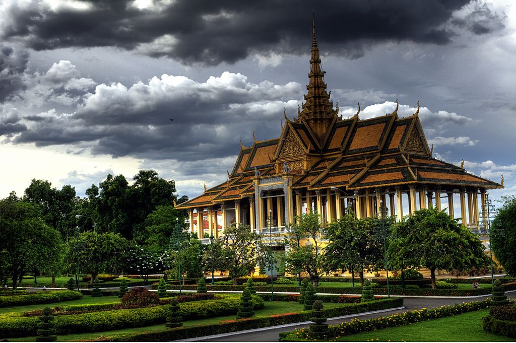 https://mdw-travel-data-us-east-1.s3.amazonaws.com/img/country/Cambodia/Phnom-Kdoung/img_02.jpg