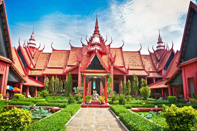 https://mdw-travel-data-us-east-1.s3.amazonaws.com/img/country/Cambodia/Phnom-Kdoung/img_05.jpg