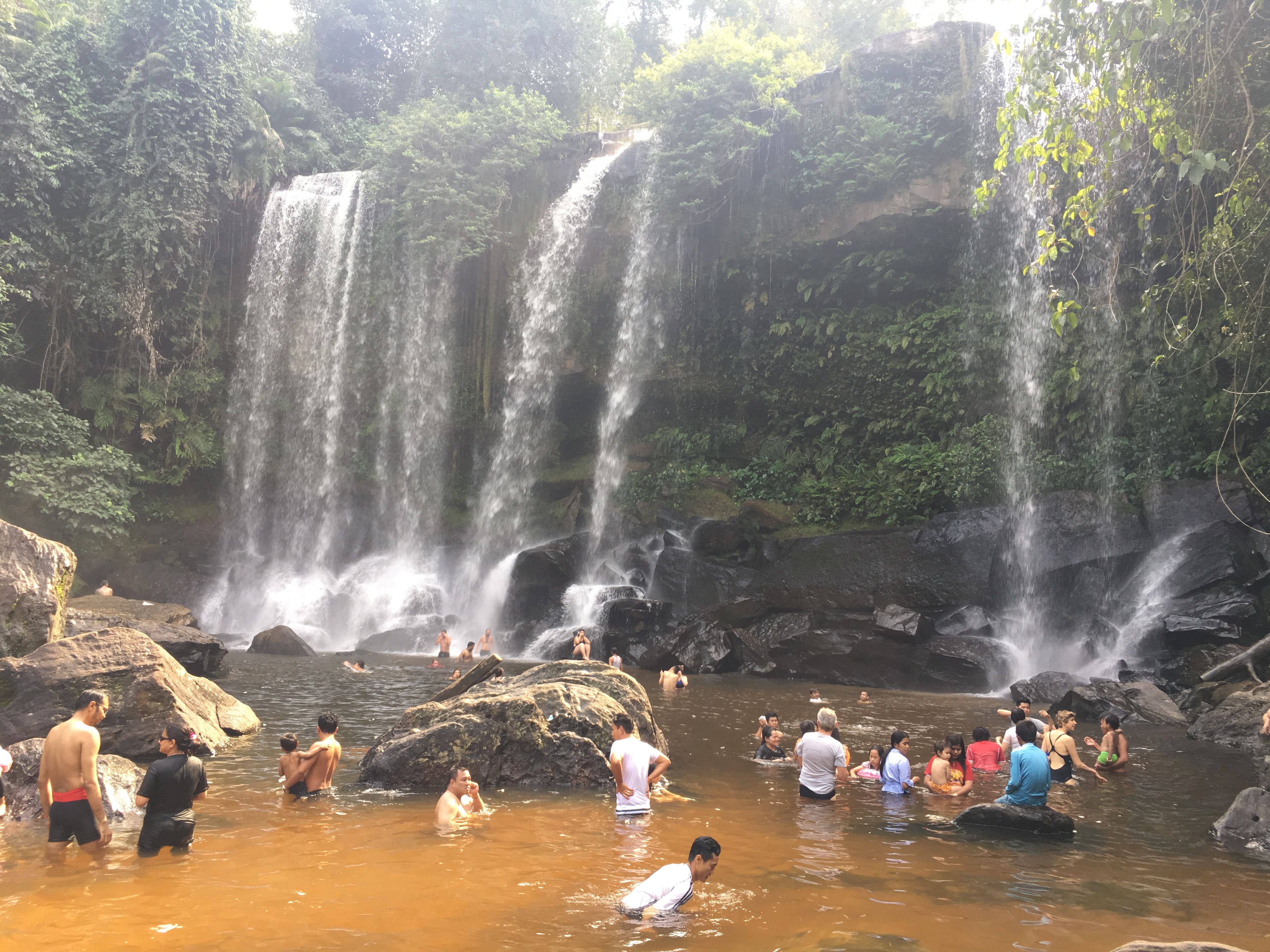 https://mdw-travel-data-us-east-1.s3.amazonaws.com/img/country/Cambodia/Phnom-Kulen-National-Park/img_01.jpg