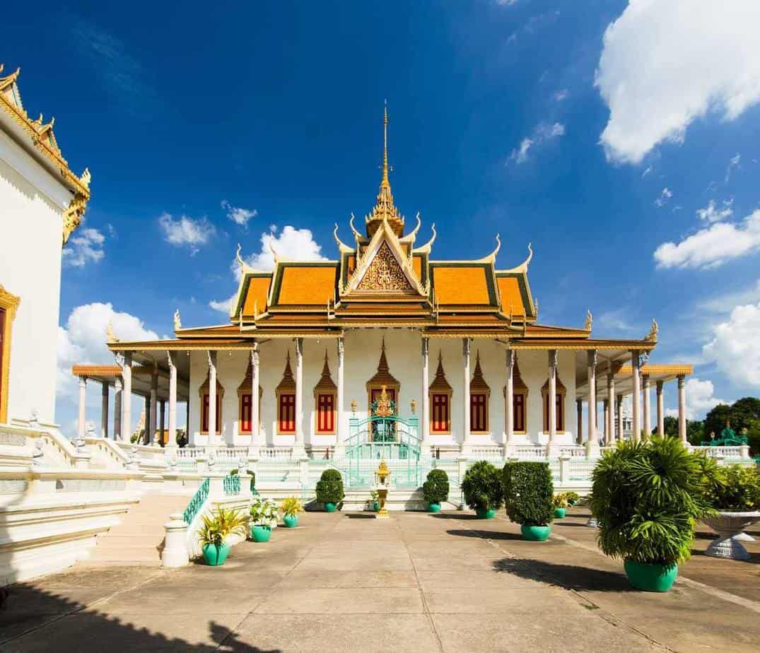 https://mdw-travel-data-us-east-1.s3.amazonaws.com/img/country/Cambodia/Phnom-Salei/img_02.jpg