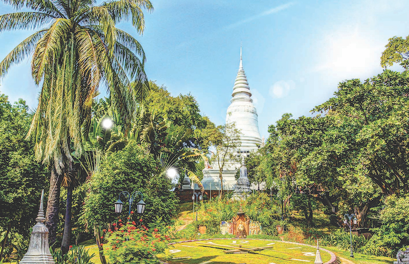https://mdw-travel-data-us-east-1.s3.amazonaws.com/img/country/Cambodia/Phnom-Sampeau/img_01.jpg
