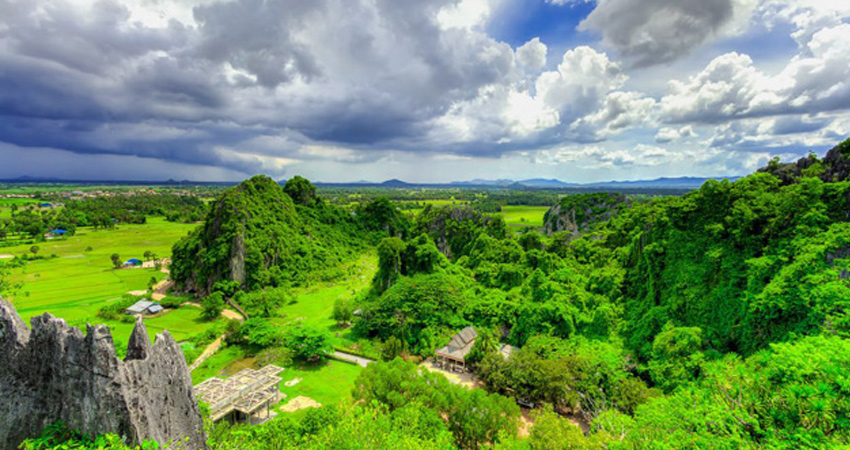 https://mdw-travel-data-us-east-1.s3.amazonaws.com/img/country/Cambodia/Phnom-Seda-Orn/img_05.jpg