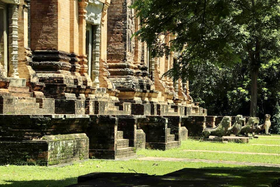 https://mdw-travel-data-us-east-1.s3.amazonaws.com/img/country/Cambodia/Prasat-Han-Thoung/img_01.jpg