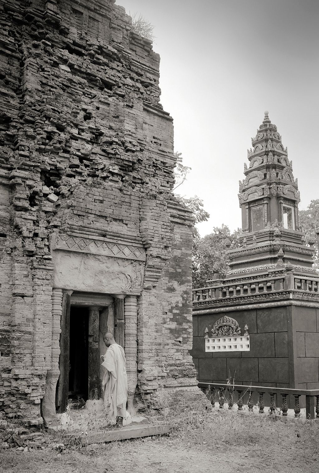 https://mdw-travel-data-us-east-1.s3.amazonaws.com/img/country/Cambodia/Prasat-Neang-Khmau/img_01.jpg
