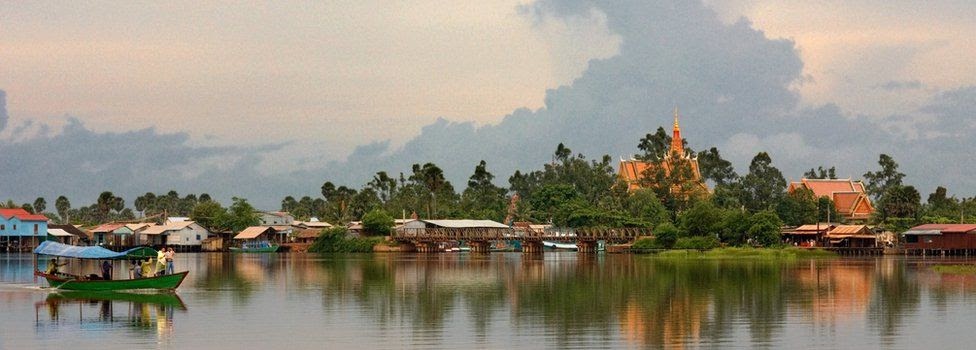 https://mdw-travel-data-us-east-1.s3.amazonaws.com/img/country/Cambodia/Prey-Thom-Beach/img_01.jpg
