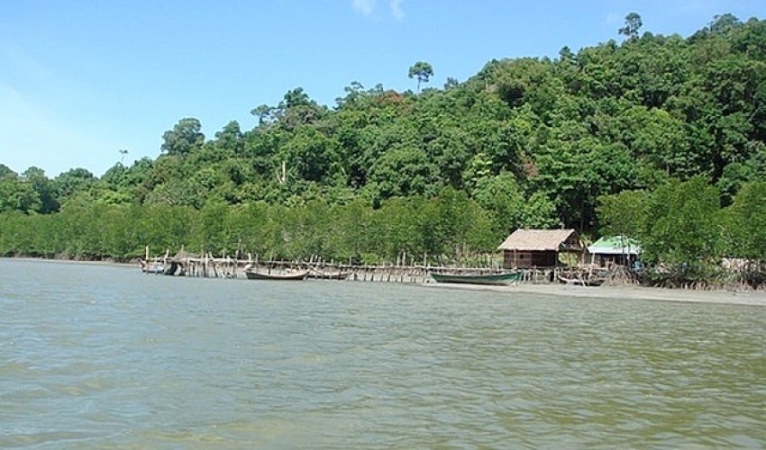 https://mdw-travel-data-us-east-1.s3.amazonaws.com/img/country/Cambodia/Ream-National-Park/img_04.jpg