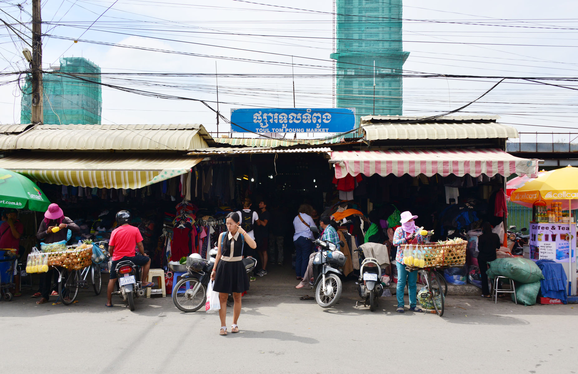 https://mdw-travel-data-us-east-1.s3.amazonaws.com/img/country/Cambodia/Russian-Market/img_05.jpg
