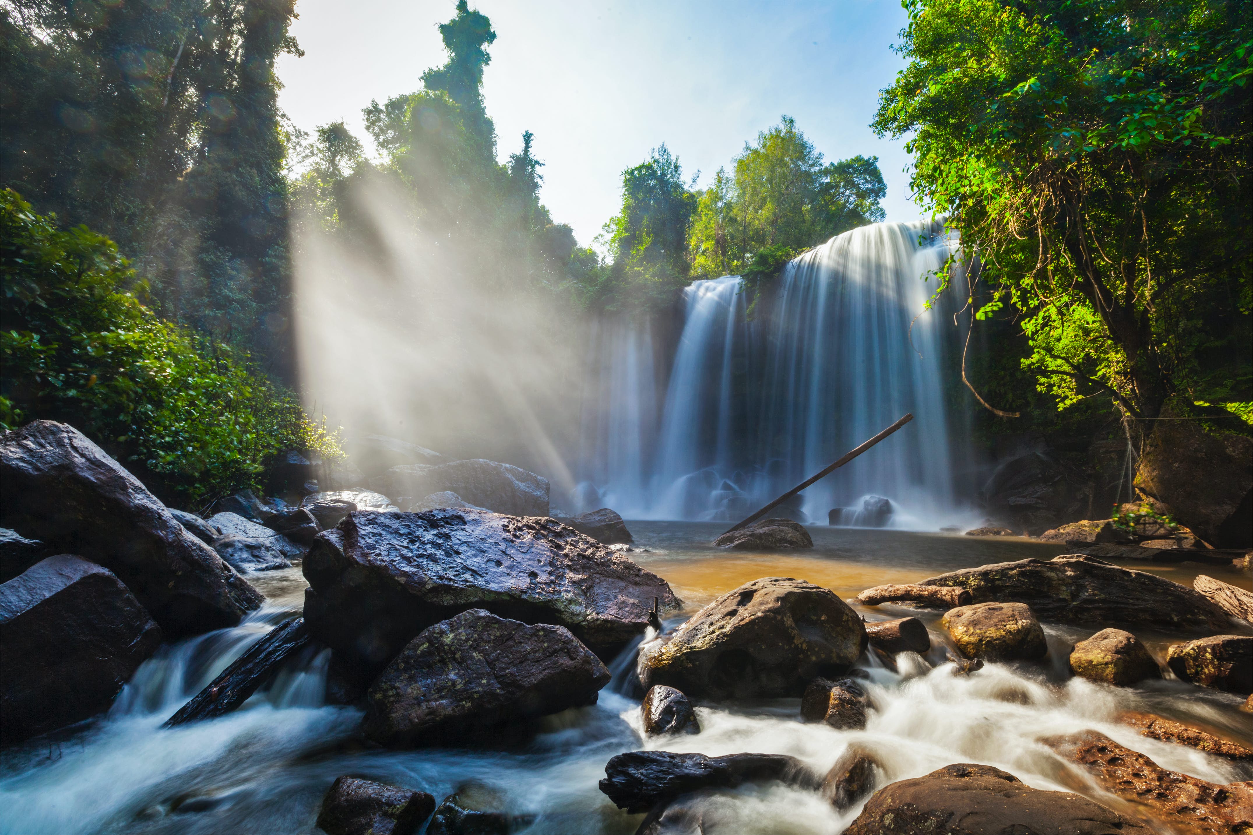 https://mdw-travel-data-us-east-1.s3.amazonaws.com/img/country/Cambodia/Sen-Monorom-Waterfall-II/img_01.jpg