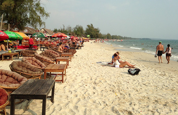 https://mdw-travel-data-us-east-1.s3.amazonaws.com/img/country/Cambodia/Serendipity-Beach/img_05.jpg
