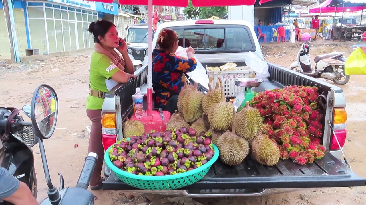 https://mdw-travel-data-us-east-1.s3.amazonaws.com/img/country/Cambodia/Sihanoukville-Night-Market/img_04.jpg