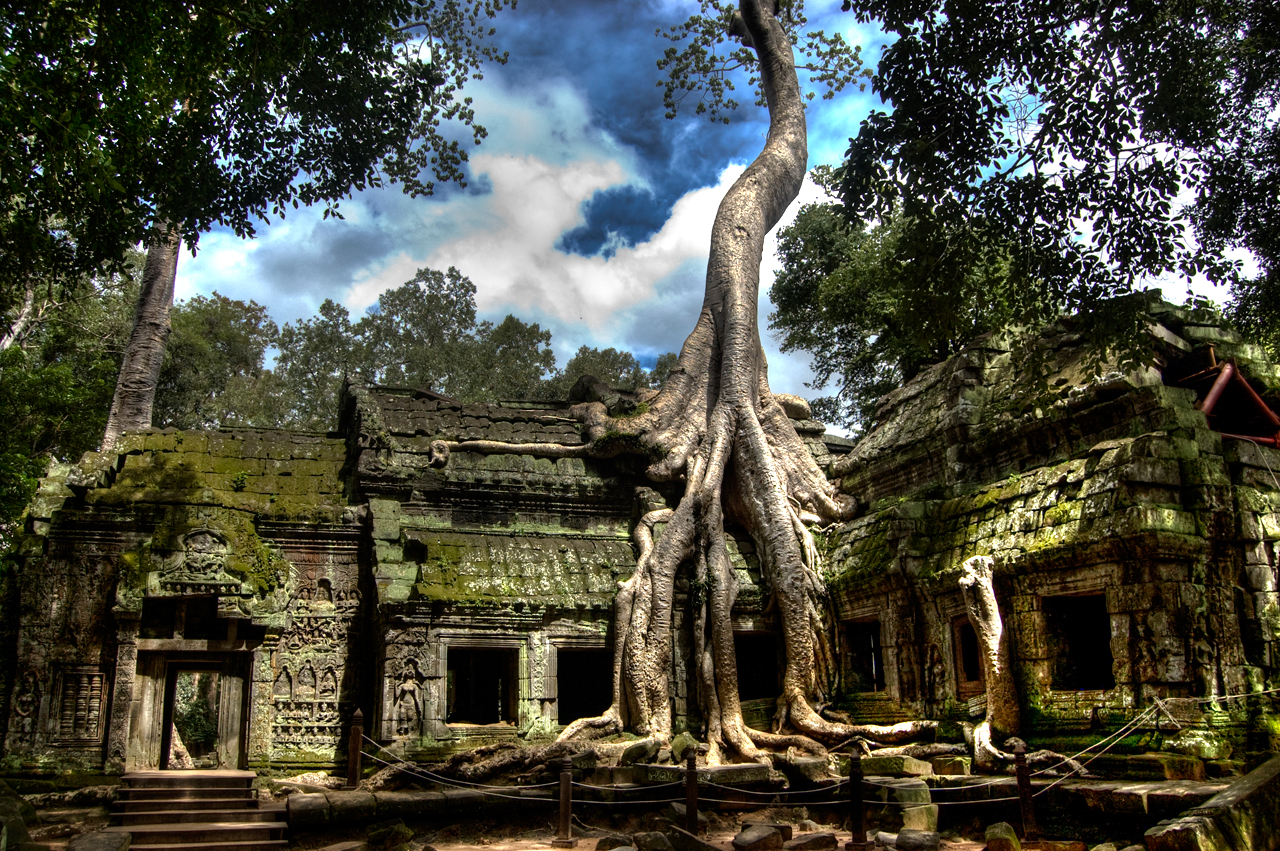 https://mdw-travel-data-us-east-1.s3.amazonaws.com/img/country/Cambodia/Ta-Prohm/img_02.jpg