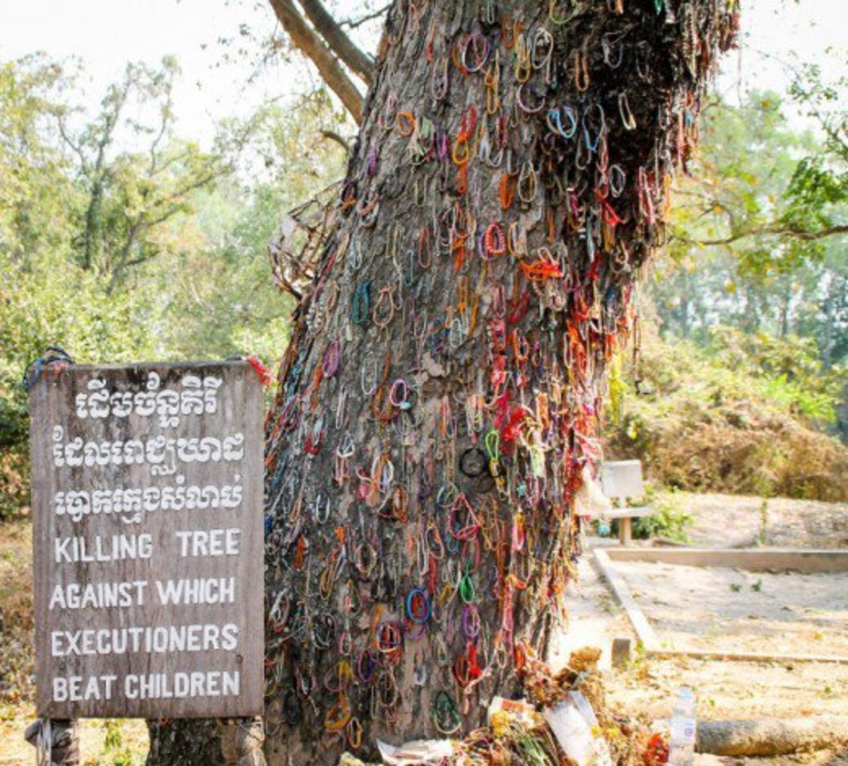 https://mdw-travel-data-us-east-1.s3.amazonaws.com/img/country/Cambodia/The-Killing-Fields-and-Crematorium/img_03.jpg