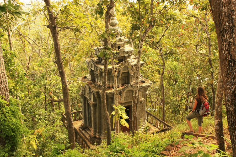 https://mdw-travel-data-us-east-1.s3.amazonaws.com/img/country/Cambodia/Thmor-Baing-Jungle-Trek/img_00.jpg