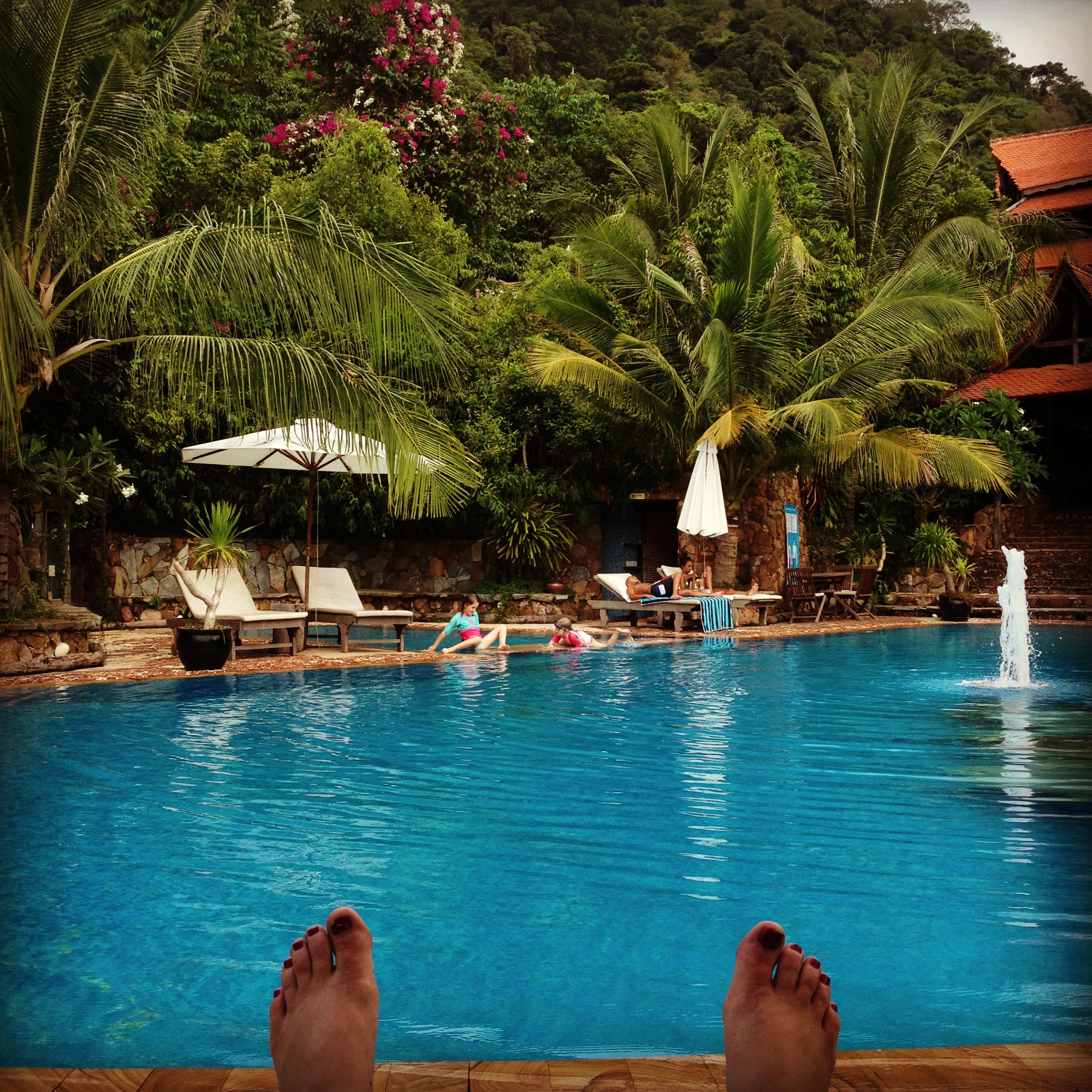 https://mdw-travel-data-us-east-1.s3.amazonaws.com/img/country/Cambodia/Veranda-Natural-Resort/img_03.jpg