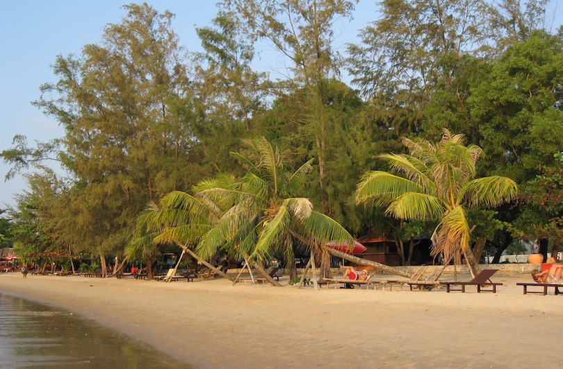 https://mdw-travel-data-us-east-1.s3.amazonaws.com/img/country/Cambodia/Victory-Beach/img_05.jpg