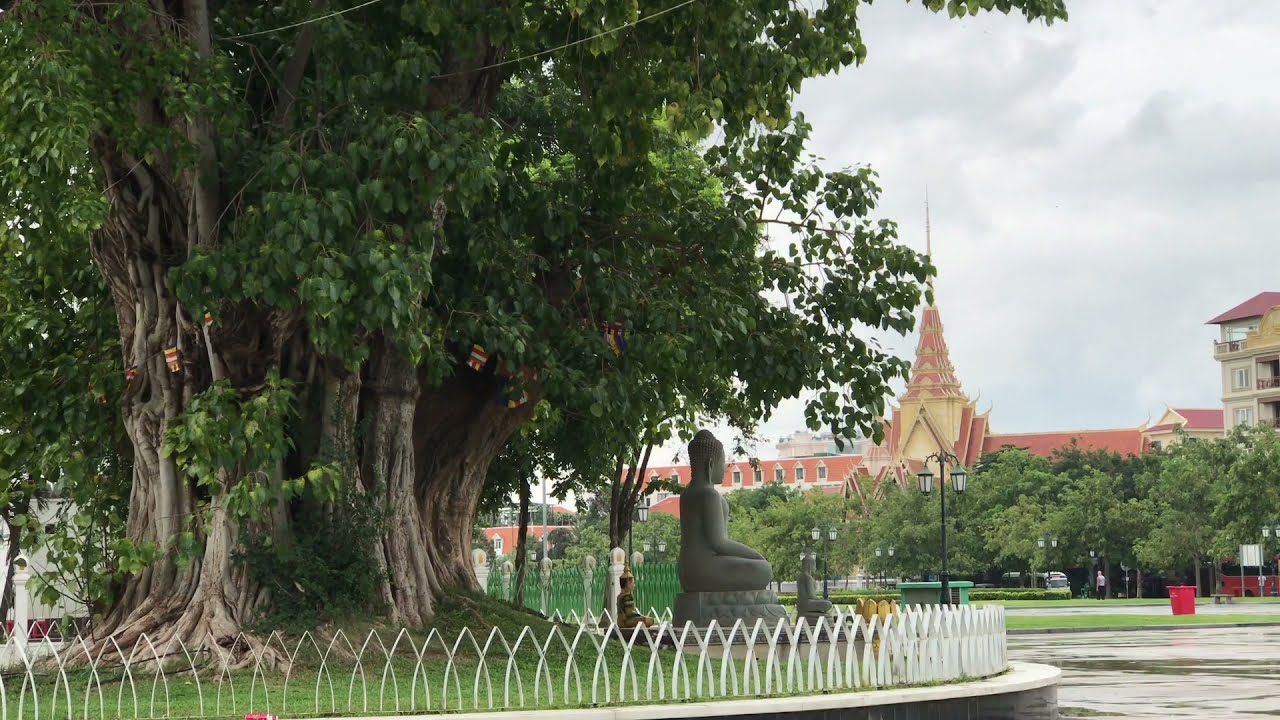https://mdw-travel-data-us-east-1.s3.amazonaws.com/img/country/Cambodia/Wat-Botum-Park/img_02.jpg
