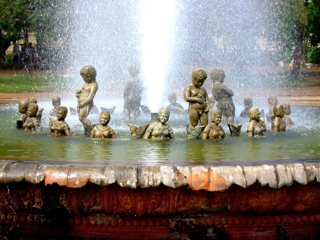 https://mdw-travel-data-us-east-1.s3.amazonaws.com/img/country/Cambodia/Wat-Botum-Park/img_05.jpg