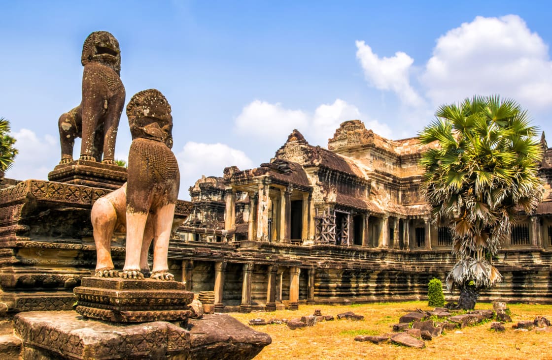 https://mdw-travel-data-us-east-1.s3.amazonaws.com/img/country/Cambodia/Wat-Lanka/img_05.jpg