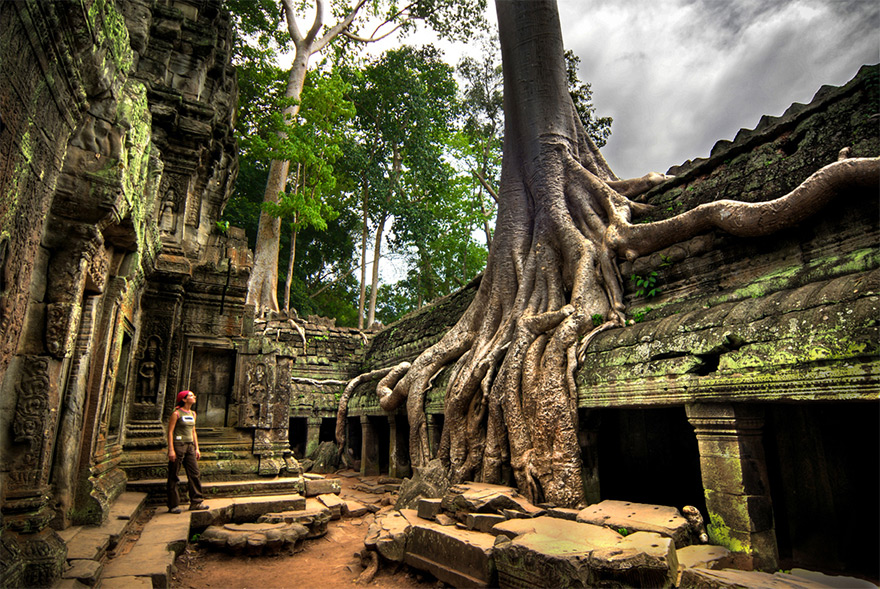 https://mdw-travel-data-us-east-1.s3.amazonaws.com/img/country/Cambodia/Wat-Leu-Temple/img_01.jpg