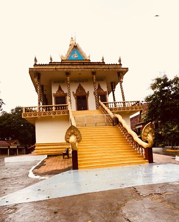 https://mdw-travel-data-us-east-1.s3.amazonaws.com/img/country/Cambodia/Wat-Leu-Temple/img_02.jpg