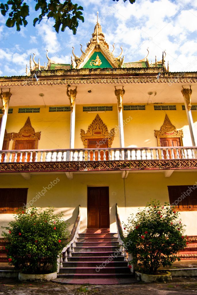 https://mdw-travel-data-us-east-1.s3.amazonaws.com/img/country/Cambodia/Wat-Leu/img_03.jpg
