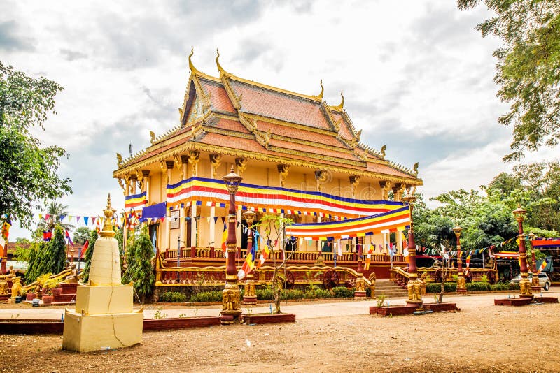https://mdw-travel-data-us-east-1.s3.amazonaws.com/img/country/Cambodia/Wat-Otres-Pagoda/img_05.jpg