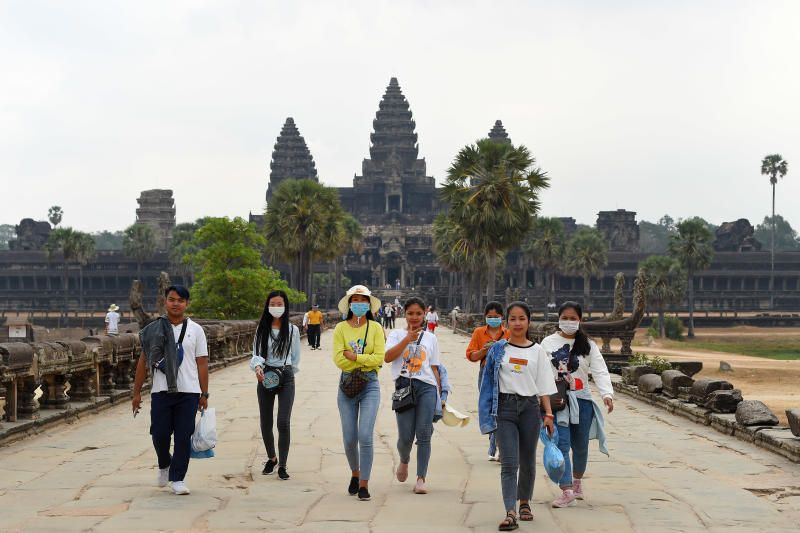 https://mdw-travel-data-us-east-1.s3.amazonaws.com/img/country/Cambodia/Wat-Ounalom/img_02.jpg