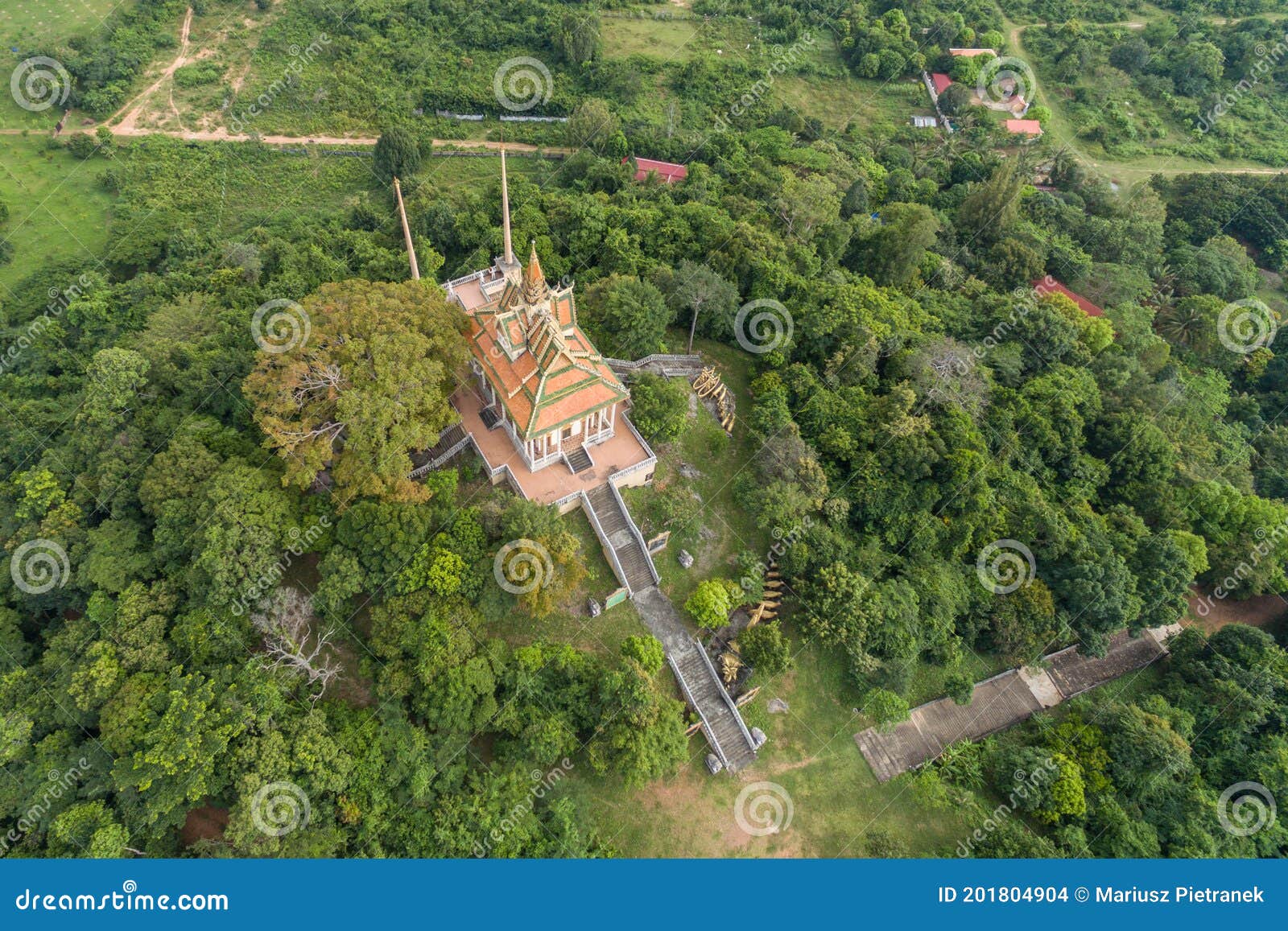 https://mdw-travel-data-us-east-1.s3.amazonaws.com/img/country/Cambodia/Wat-Samathi-Pagoda/img_03.jpg