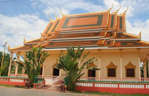 https://mdw-travel-data-us-east-1.s3.amazonaws.com/img/country/Cambodia/Wat-Tahm-Rei-pagoda/img_02.jpg