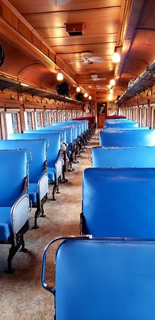 https://mdw-travel-data-us-east-1.s3.amazonaws.com/img/country/Canada/Alberta-Prairie-Railway-Excursions/img_03.jpg