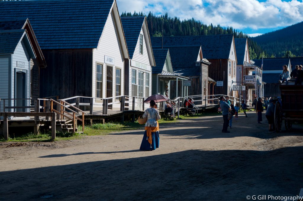 https://mdw-travel-data-us-east-1.s3.amazonaws.com/img/country/Canada/Barkerville-Historic-Town-&-Park/img_01.jpg
