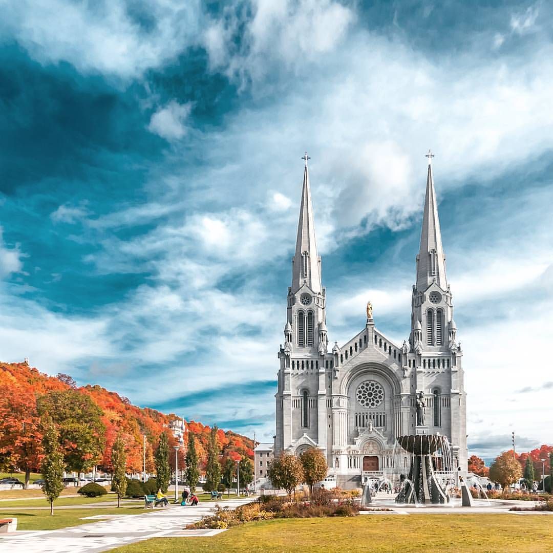 https://mdw-travel-data-us-east-1.s3.amazonaws.com/img/country/Canada/Basilica-of-Sainte-Anne-de-Beaupre/img_01.jpg
