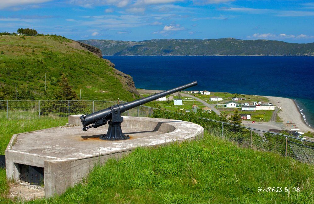 https://mdw-travel-data-us-east-1.s3.amazonaws.com/img/country/Canada/Bell-Island/img_01.jpg