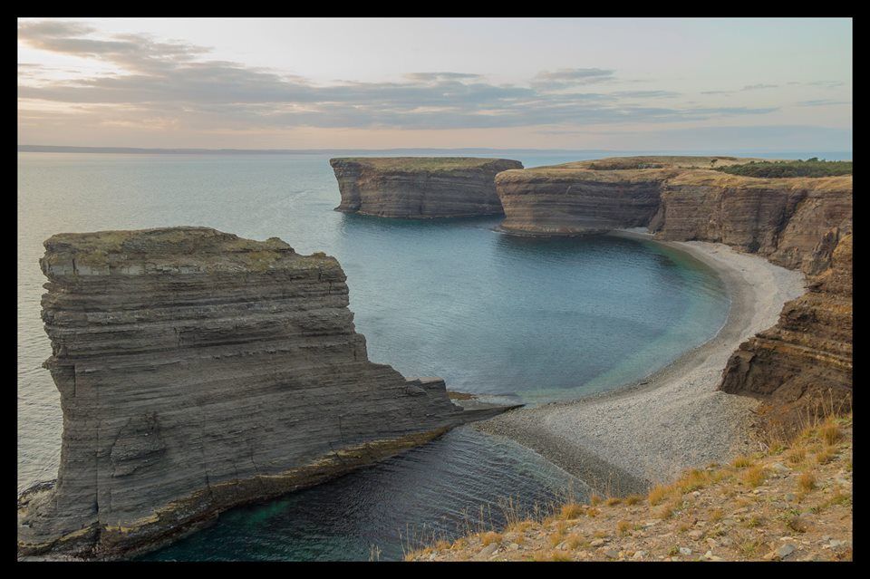 https://mdw-travel-data-us-east-1.s3.amazonaws.com/img/country/Canada/Bell-Island/img_05.jpg